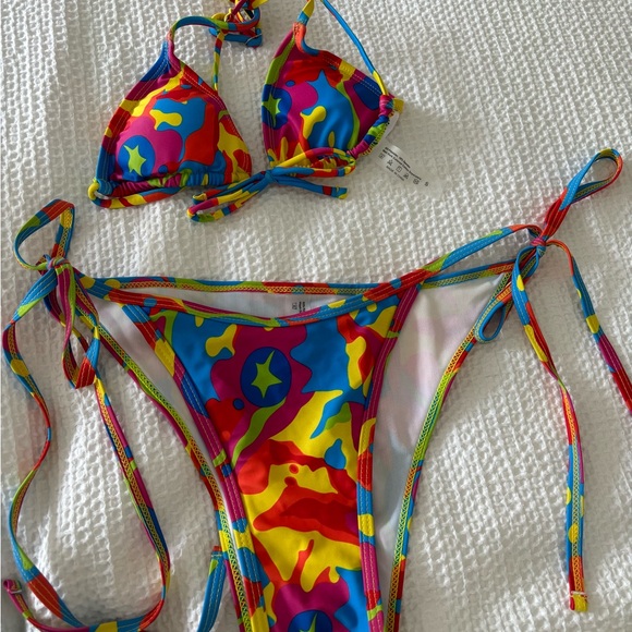 Multicolor Bikini (Top and Bottom Included) - Picture 3 of 3